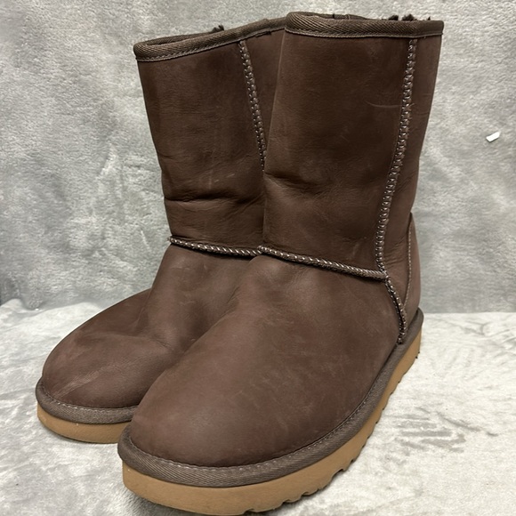UGG CLASSIC SHORT LEATHER BROWNSTONE BOOTS SIZE 9 - Picture 4 of 10